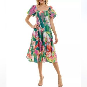 CRYSTAL DOLL
Printed Tiered Puff-Sleeve Dress🌺🌺